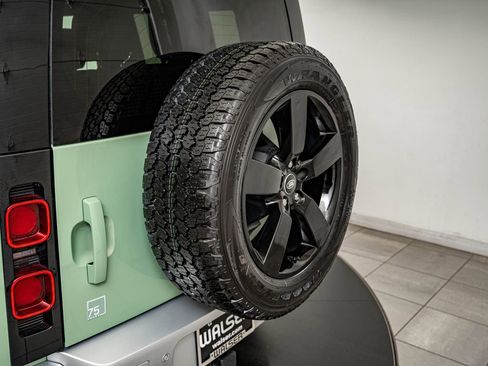 Used 2023 Land Rover Defender 110 75th Limited Edition AWD/4WD image 44