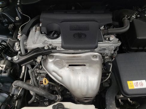 Used 2017 Toyota Camry SE image 30