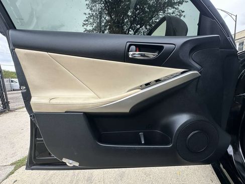 Used 2016 Lexus IS 300 AWD image 23