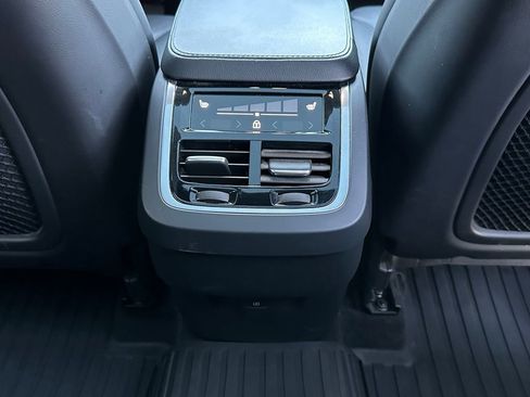 Used 2023 Volvo XC90 B5 Core w/ Protection Package Premier image 23