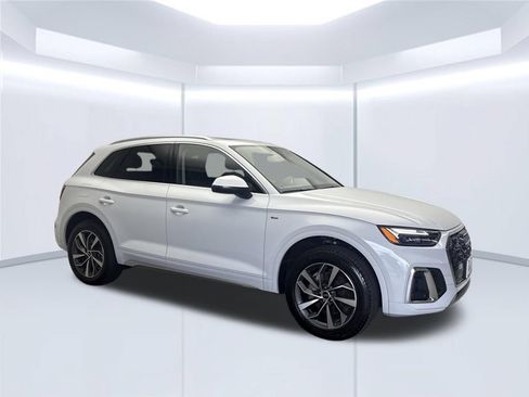 Used 2023 Audi Q5 2.0T Premium Plus w/ Premium Plus Package AWD/4WD image 13