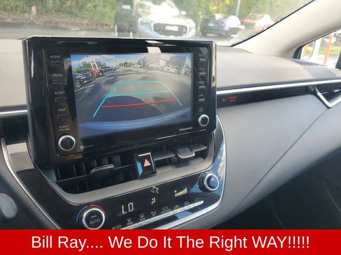 Used 2022 Toyota Corolla LE image 23