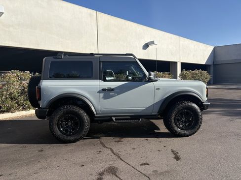 Used 2023 Ford Bronco Wildtrak image 3