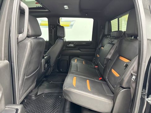 Used 2024 GMC Sierra 2500 AT4 w/ AT4 Premium Plus Package image 16