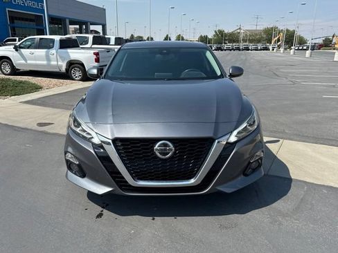 Used 2020 Nissan Altima 2.5 SV AWD/4WD image 3
