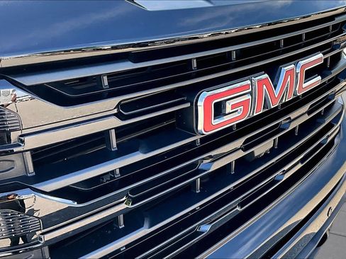 Used 2024 GMC Sierra 1500 Elevation w/ Preferred Package AWD/4WD image 31