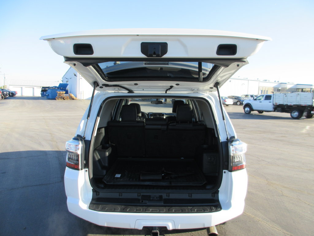 Used 2019 Toyota 4Runner SR5 Premium AWD/4WD image 8