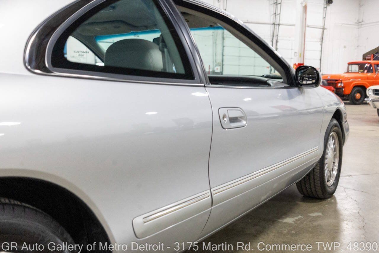 Used 1998 Lincoln Mark VIII RWD image 23