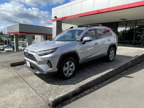 Certified 2024 Toyota RAV4 XLE w/ Convenience Package FWD image 4