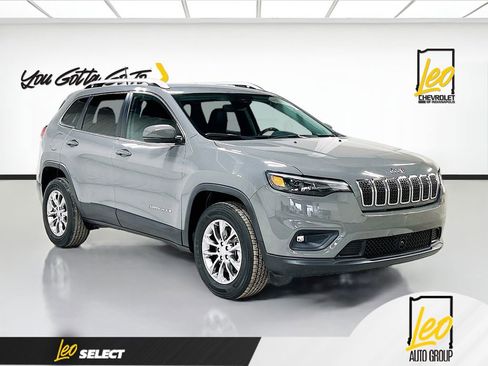 Used 2021 Jeep Cherokee Latitude Lux image 3