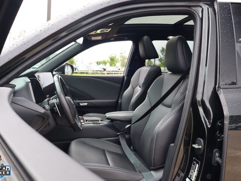 Used 2024 Lexus TX 350 AWD w/ Captains Chair Package image 11