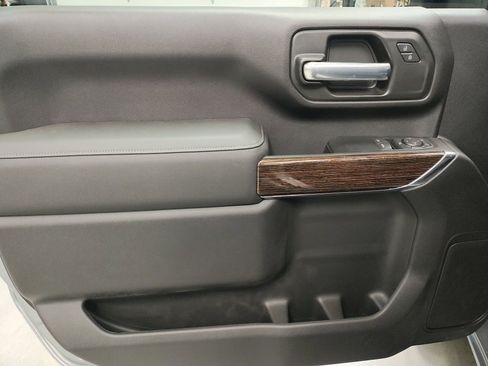 New 2025 GMC Sierra 2500 SLE w/ SLE Convenience Package image 23