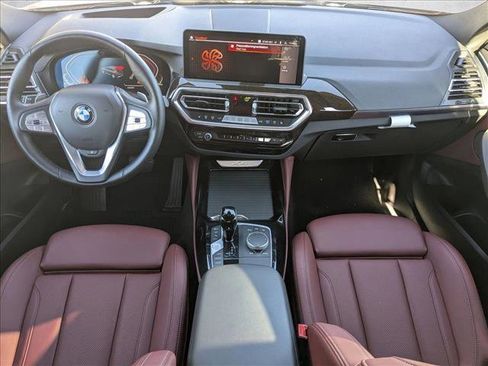 Used 2025 BMW X4 xDrive30i w/ Premium Package image 19