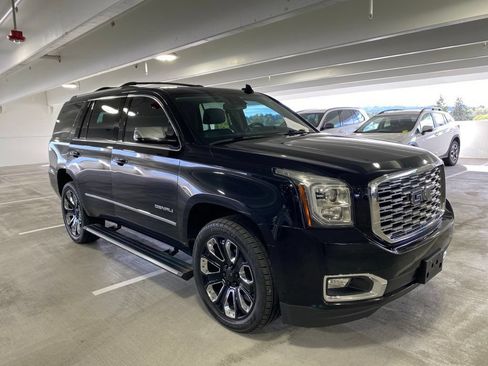 Used 2020 GMC Yukon Denali w/ Denali Ultimate Black Edition AWD/4WD image 7
