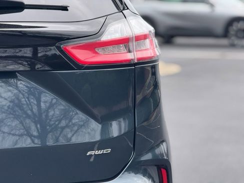 Used 2024 Ford Edge SEL image 16