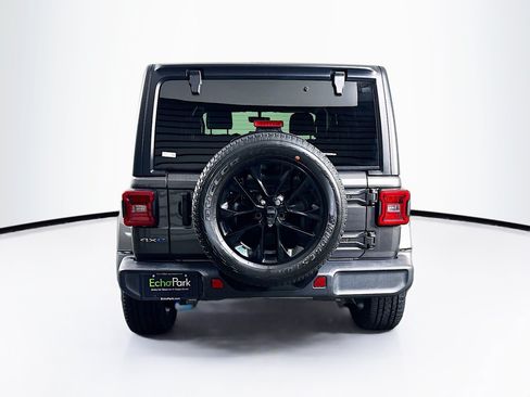Used 2023 Jeep Wrangler Unlimited Sahara AWD/4WD image 7