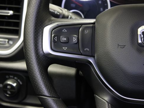 New 2026 RAM 1500 Express AWD/4WD image 23