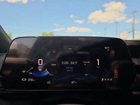 New 2025 Chevrolet Blazer EV LT AWD/4WD image 23
