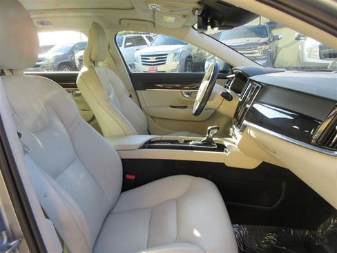 Used 2018 Volvo S90 T5 Momentum w/ Convenience Package image 35