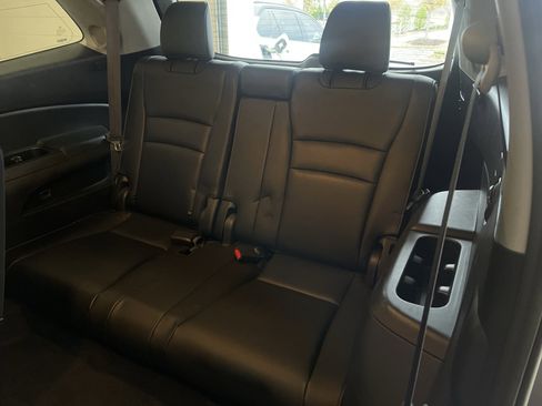 Certified 2017 Honda Pilot Touring image 27