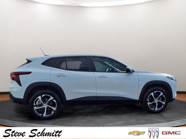 Certified 2024 Chevrolet Trax RS w/ Sunroof Package FWD image 26
