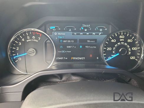 Used 2016 Ford F150 Platinum w/ Equipment Group 701A Luxury image 29