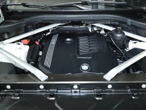 Used 2020 BMW X5 xDrive40i w/ Premium Package AWD/4WD image 39