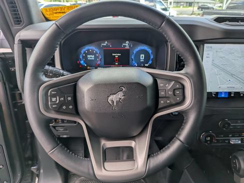 Used 2025 Ford Bronco Badlands AWD/4WD image 28