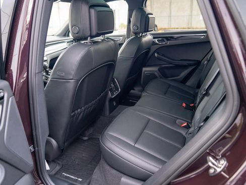 New 2026 Porsche Macan image 24