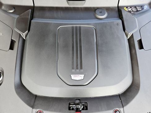 Used 2024 Cadillac Lyriq Sport w/ Nappa Leather Package image 32