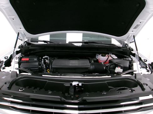 New 2026 Chevrolet Suburban LT w/ Comfort Package image 19