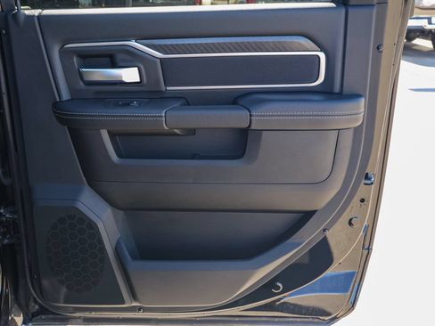 New 2026 RAM 2500 Big Horn AWD/4WD image 18