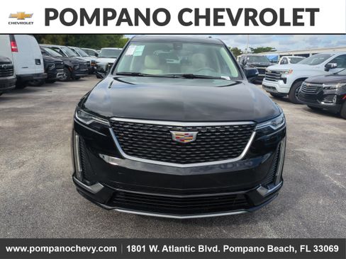 Used 2021 Cadillac XT6 Premium Luxury image 8