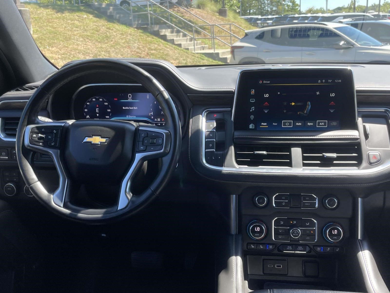 Used 2023 Chevrolet Tahoe Premier AWD/4WD image 14
