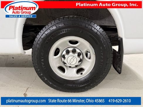 Used 2018 Chevrolet Express 3500 Extended w/ Driver Convenience Package RWD image 53