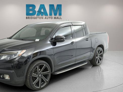 Used 2017 Honda Ridgeline Black Edition image 5
