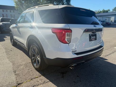 Used 2023 Ford Explorer XLT w/ Equipment Group 202A AWD/4WD image 7