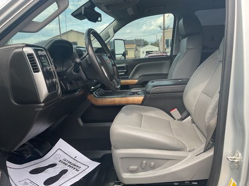 Used 2015 Chevrolet Silverado 2500 LTZ w/ Duramax Plus Package AWD/4WD image 17