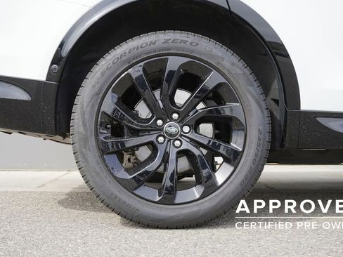 Used 2025 Land Rover Discovery Sport Dynamic SE image 32