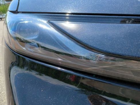 Used 2025 Toyota Camry SE FWD image 10
