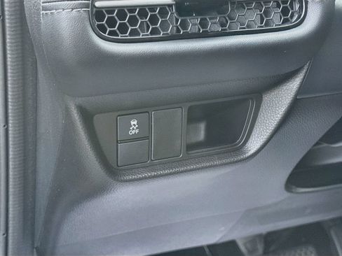 Used 2024 Honda HR-V EX-L image 11