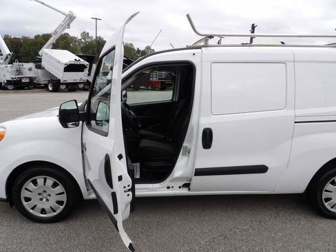 Used 2021 RAM ProMaster City Tradesman SLT image 13