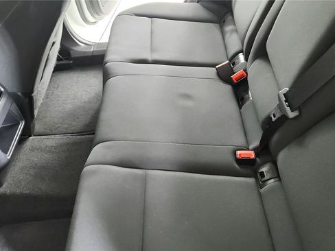 Used 2024 Nissan Rogue S FWD image 15