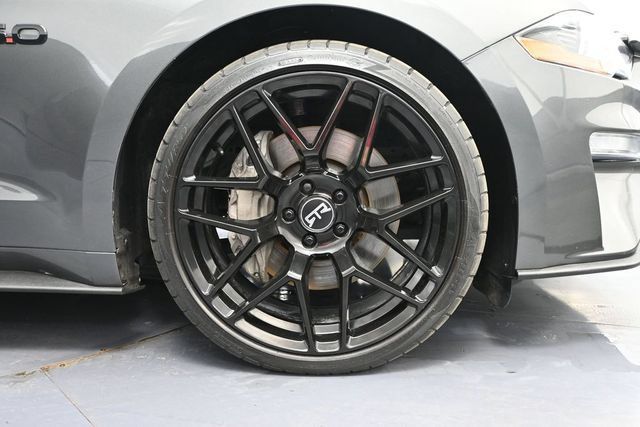 Used 2018 Ford Mustang GT RWD image 12