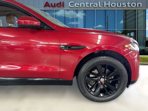 Used 2022 Jaguar F-PACE S image 12