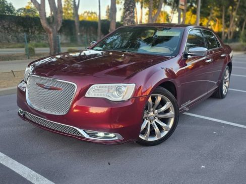 Used 2018 Chrysler 300 Touring w/ Chrome Appearance Package RWD image 31