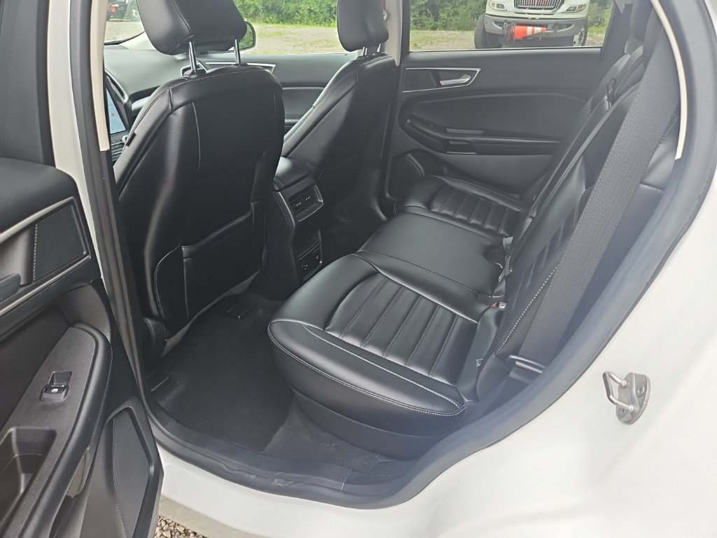 Used 2022 Ford Edge SEL w/ Convenience Package AWD/4WD image 24
