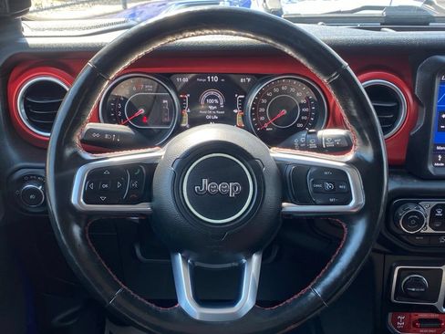 Used 2018 Jeep Wrangler Unlimited Rubicon w/ Dual Top Group AWD/4WD image 22