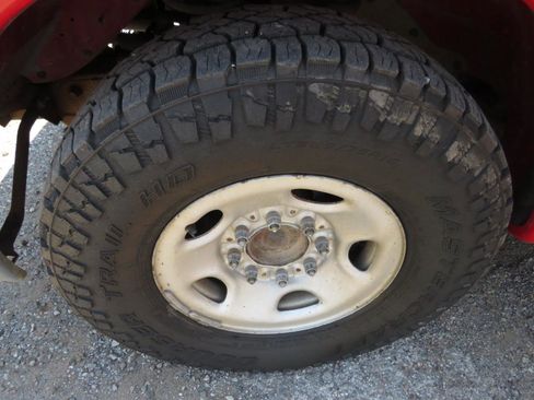 Used 2003 Chevrolet Express 2500 Passenger w/ LS Preferred Equipment Group RWD image 39
