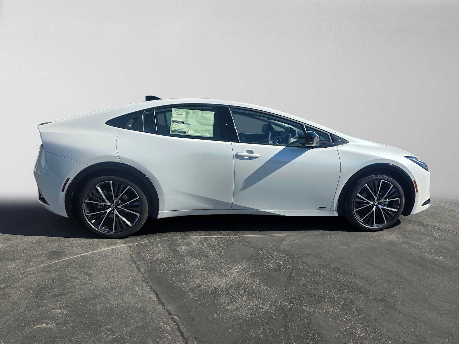 New 2027 Toyota Prius Limited AWD/4WD image 2